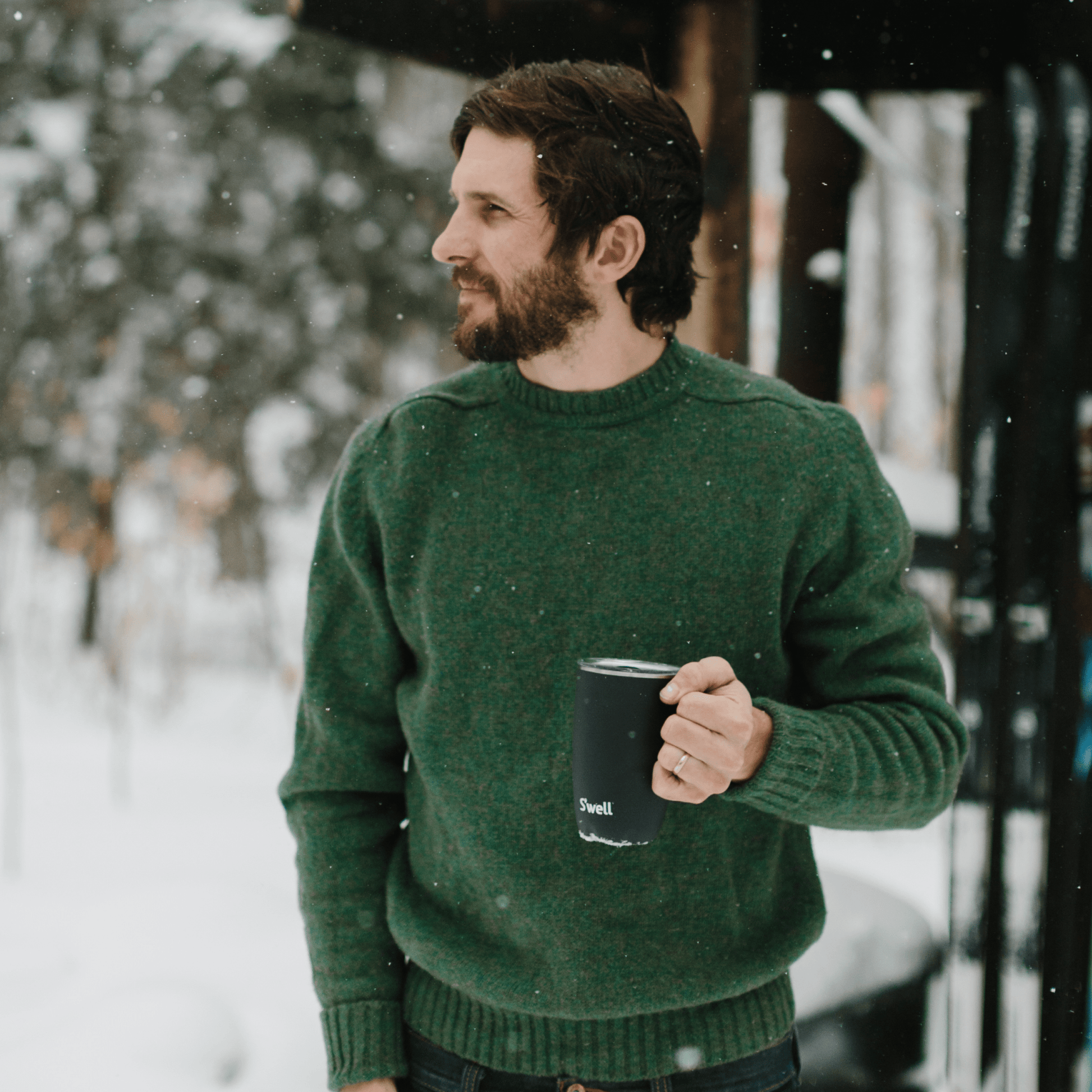 mug-16oz-l5 Swell-16oz-Mug-Onyx-Lifestyle.png