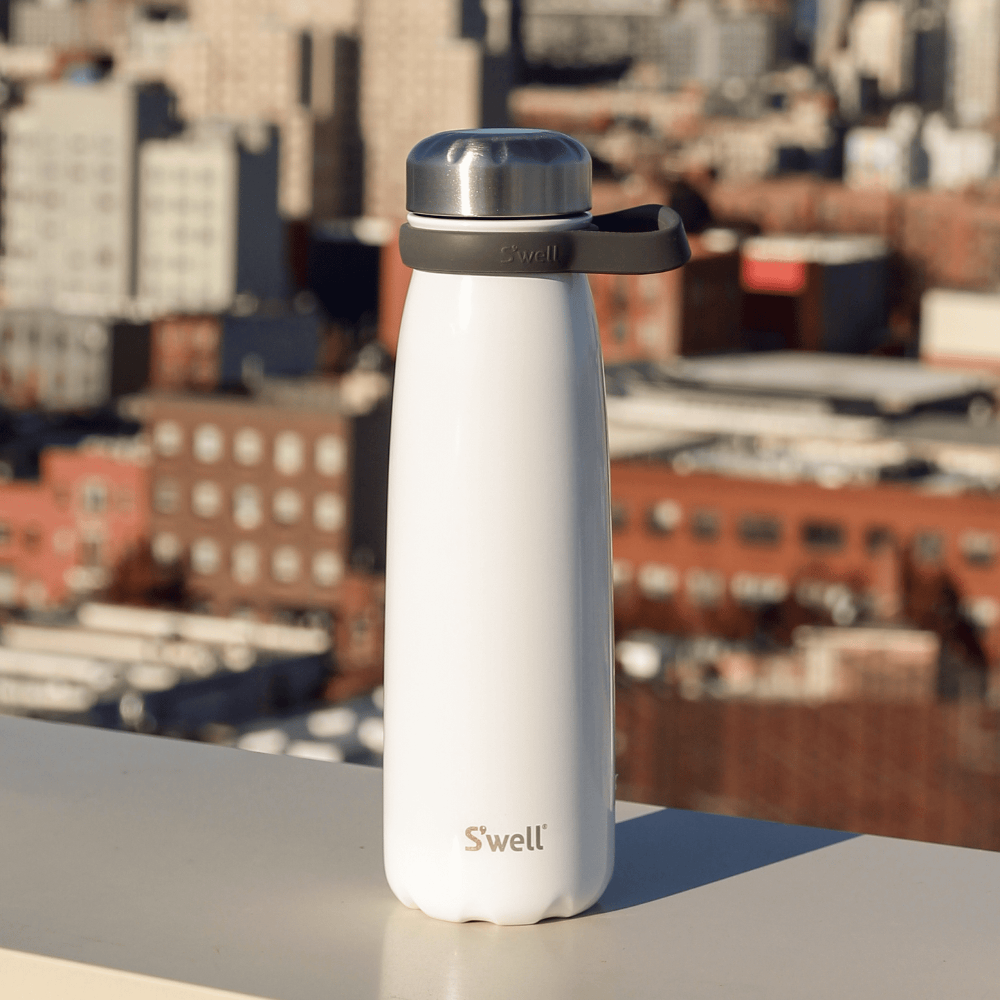 traveler-40oz-m7 Swell-Water-Bottle-Traveler-40oz-White-Angel-Food-Lifestyle.png